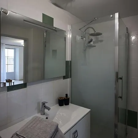 La Petite Escale: Parking Prive Et Petit Exterieur Apartment La Rochelle (Charente-Maritime)