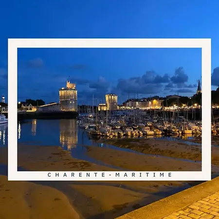 La Petite Escale: Parking Prive Et Petit Exterieur Appartement *